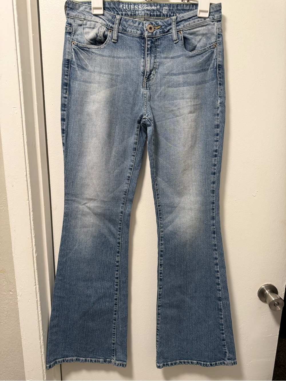 GUESS Daredevil Jeans 31 Low Rise Flare Y2K Light Wash Distressed